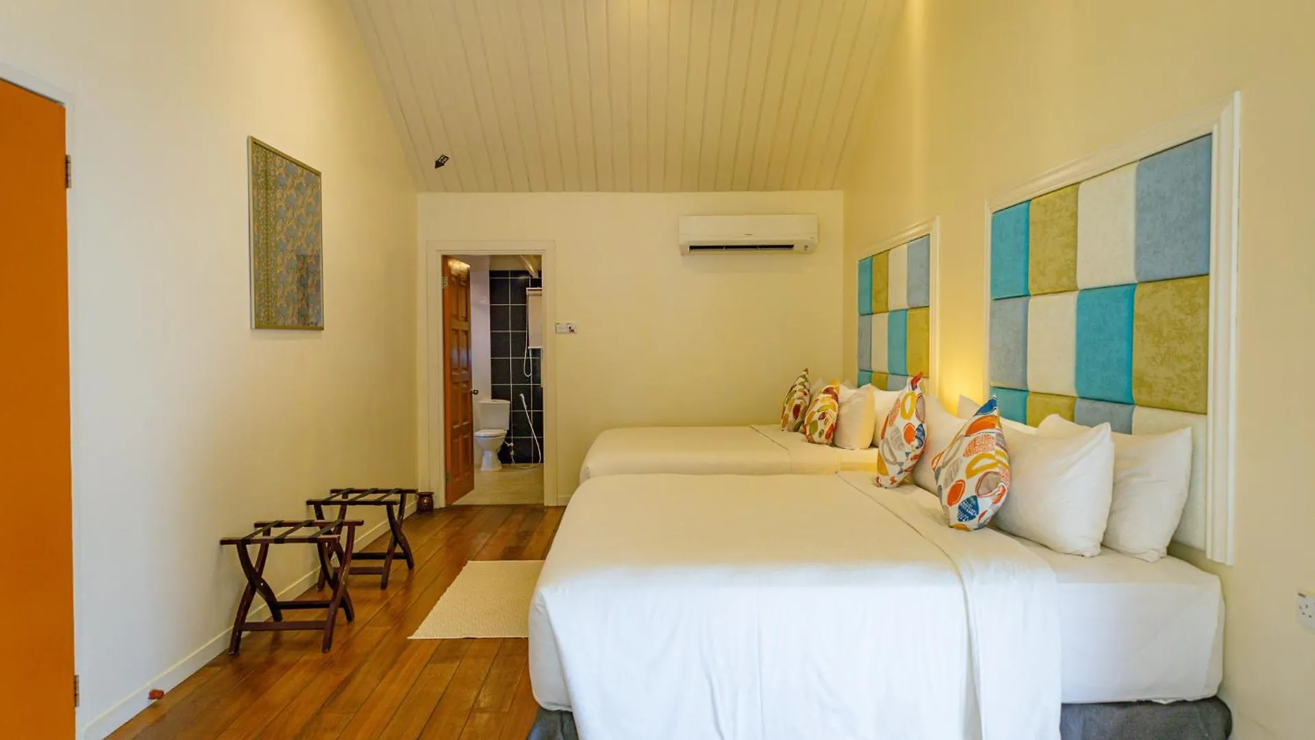 Sutera Sanctuary Lodges At Manukan Island Kota Kinabalu 4*,