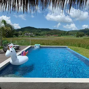 Cloud9 , Pantai Cenang (Langkawi) Ma­lay­sia